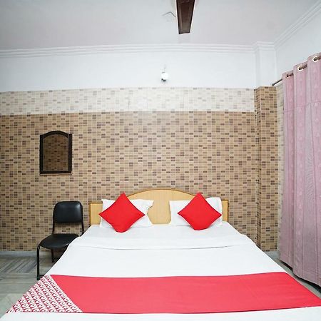 Oyo 39543 Hotel Kk Pantnagar 外观 照片